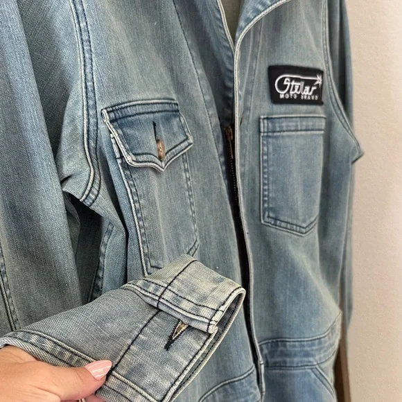 Women's one piece jean jumpsuit - Picture 2 of 3